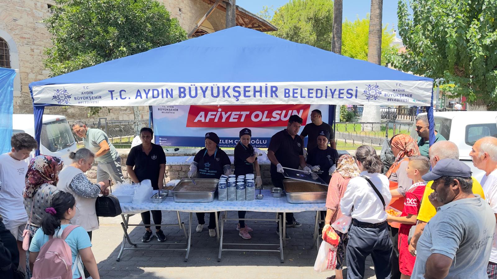 Aşure Dağıtımı (4)