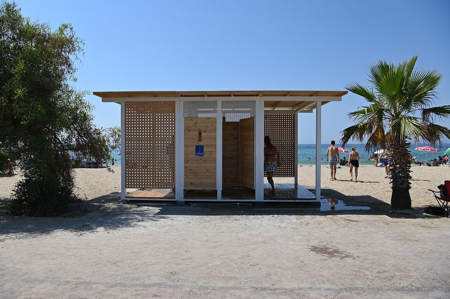 Kuşadası Belediyesi'nden Plajlarda 5 Yıldızlı Tatil Konforu (2)