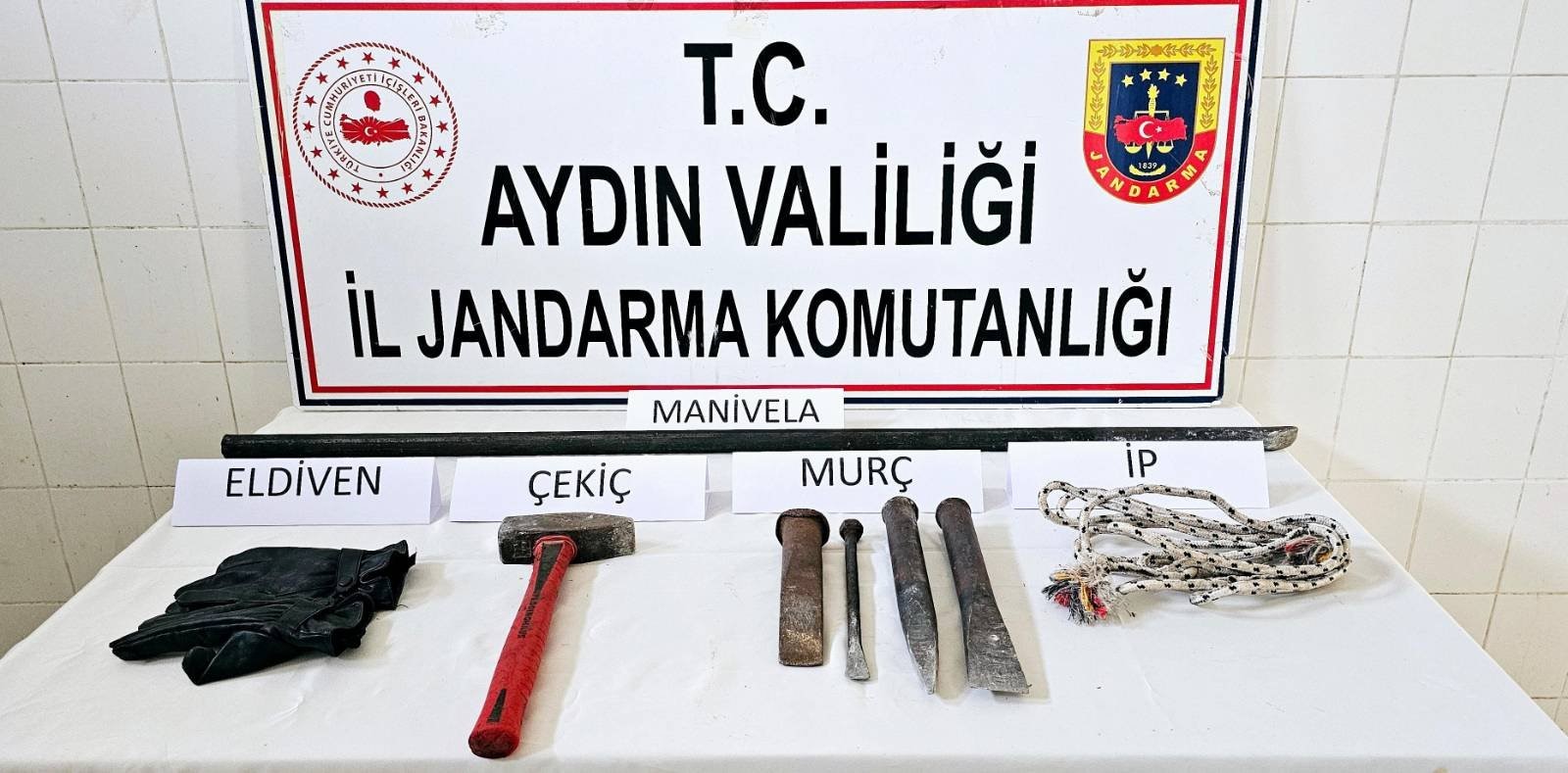 Aydın’da Suçüstü Yakalandılar