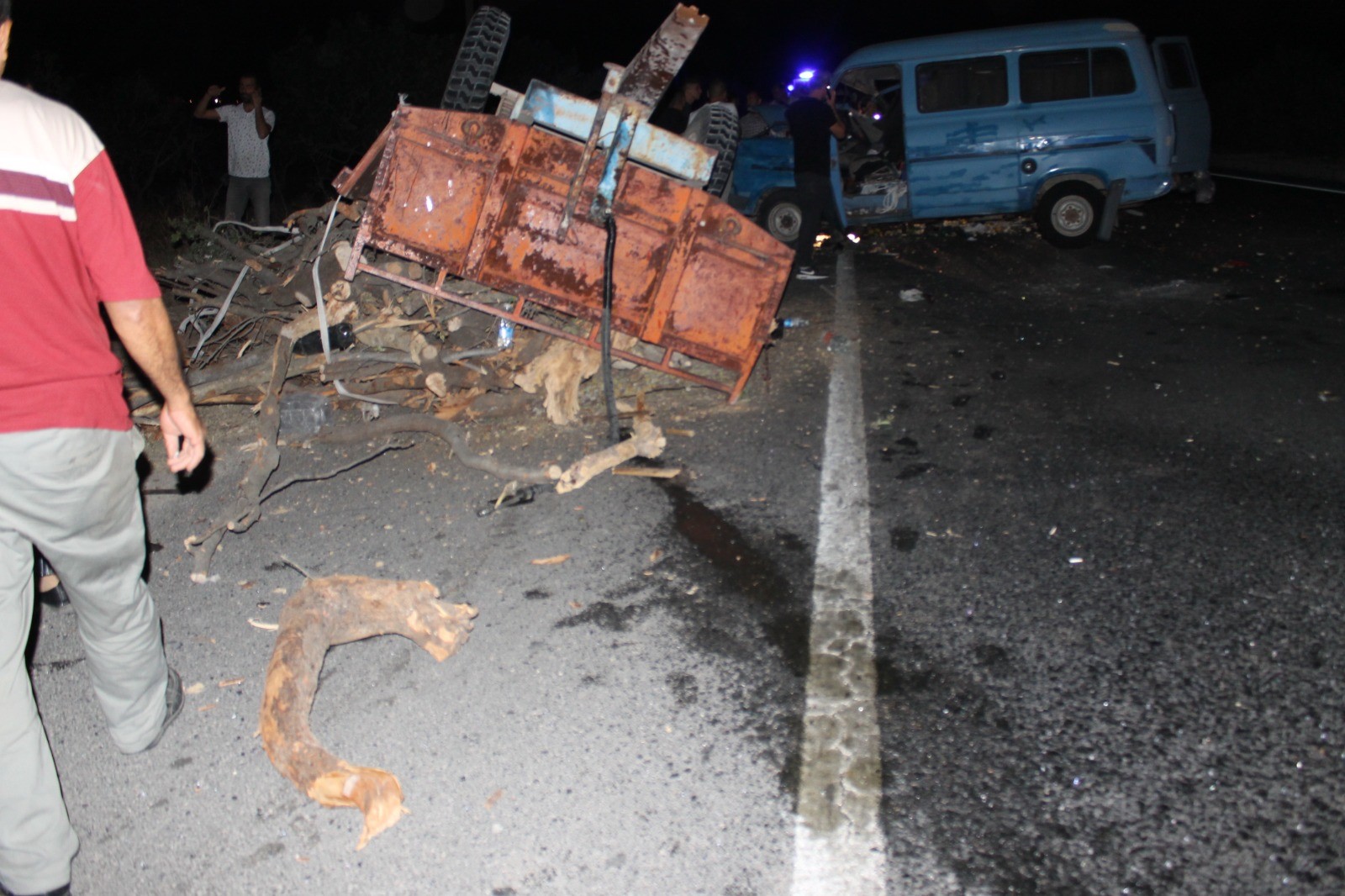 Aydın’da Trafik Kazası Ölü Ve Yaralılar Var (3)