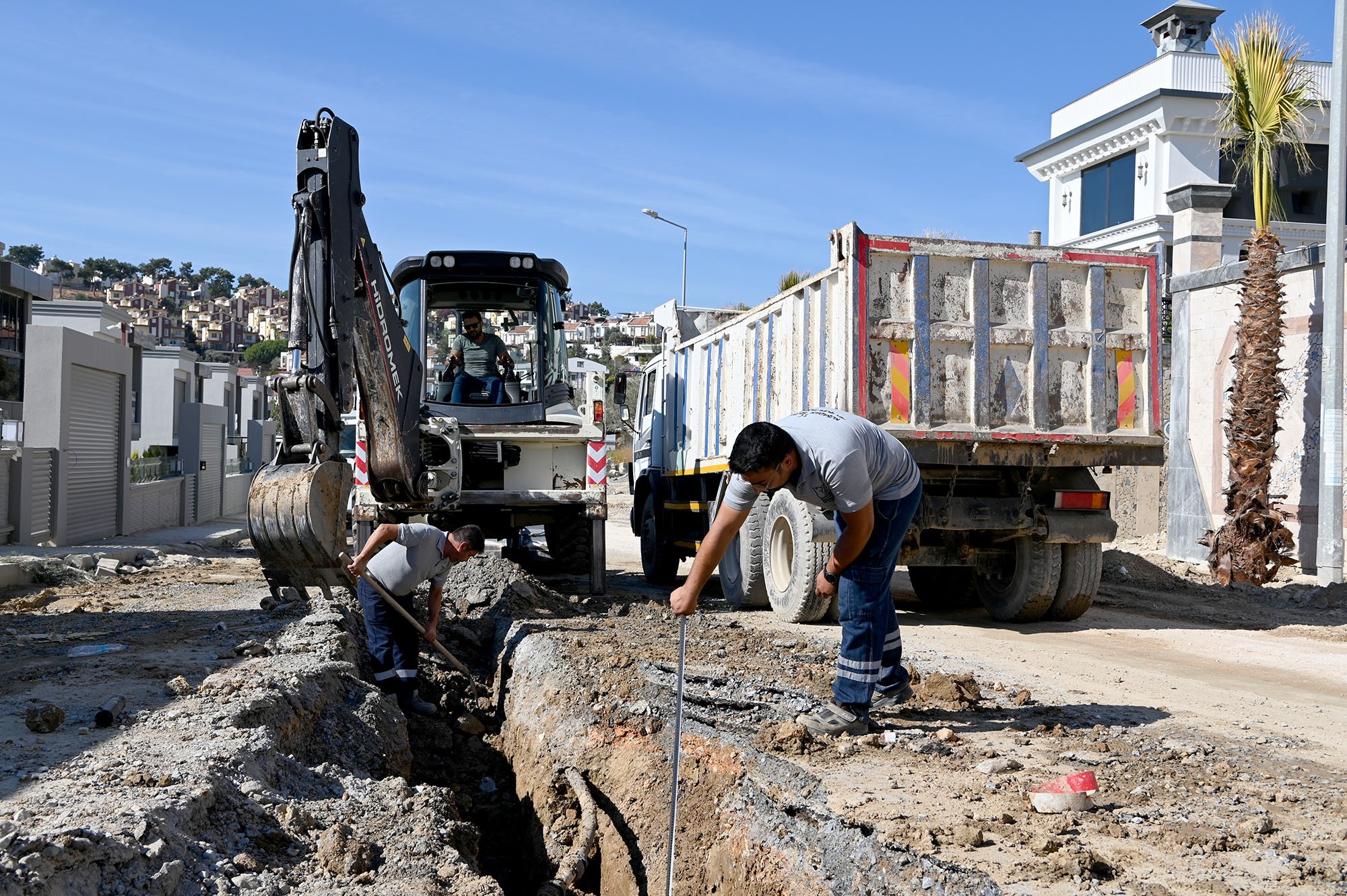 Kuşadası Belediyesi Kenti Kış Mevsimine Hazırlıyor (4)