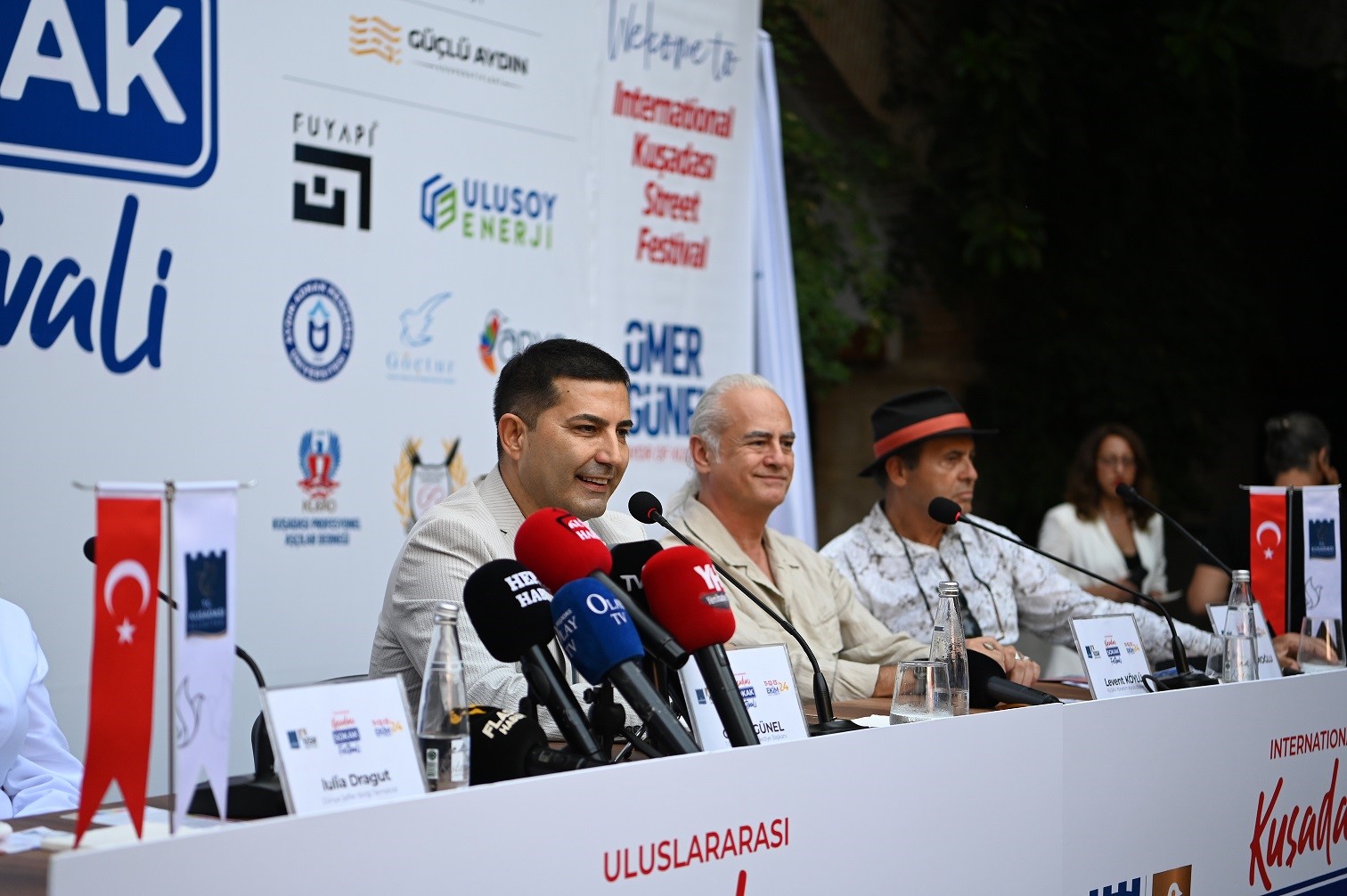 Uluslararası Kuşadası Sokak Festivali'ne Bu Yıl Akdeniz Yemekleri Lezzet Katacak