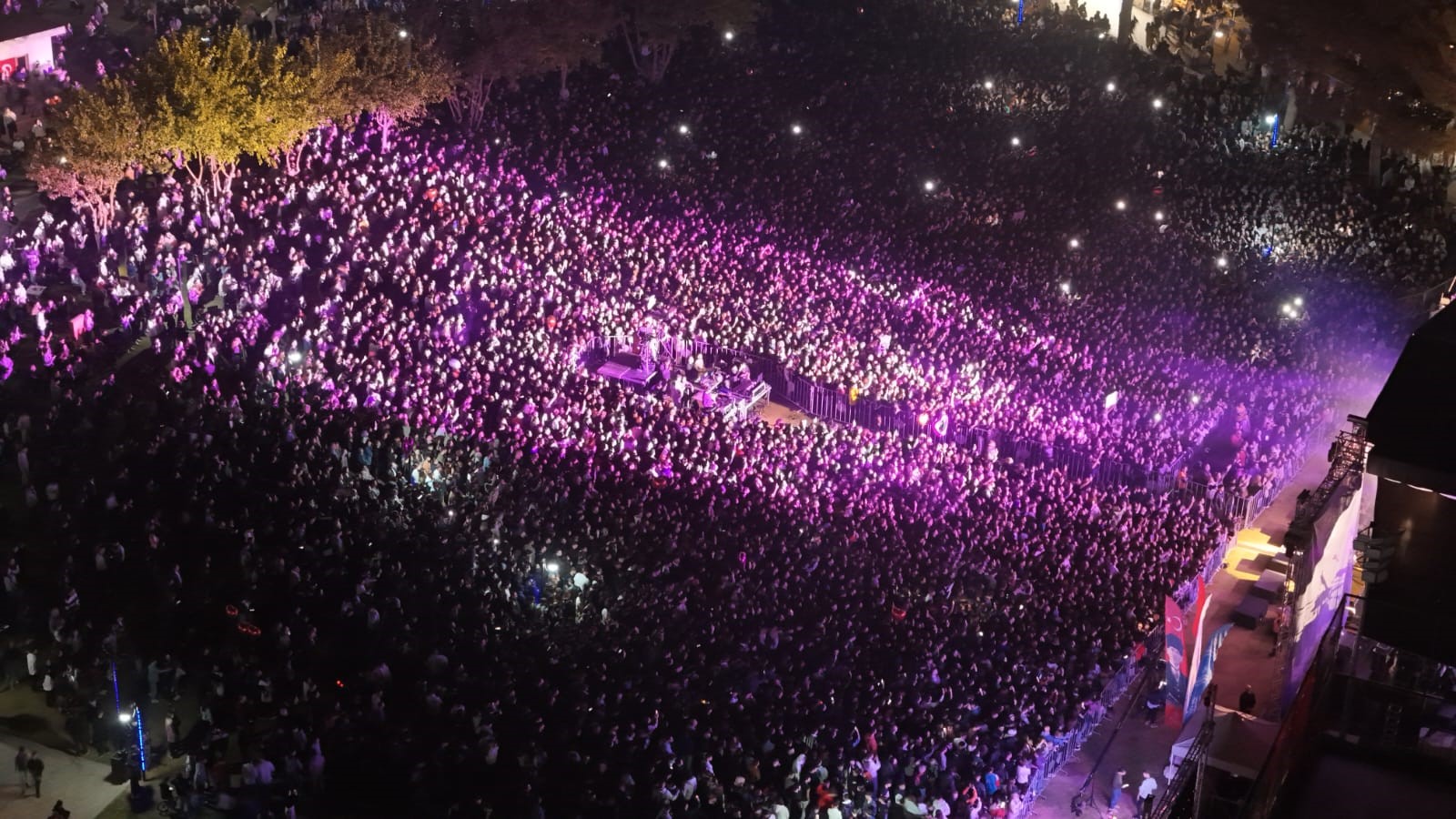 Aydınfest Gençlik Festivali Renkli Görüntüler Ile Başladı (6)