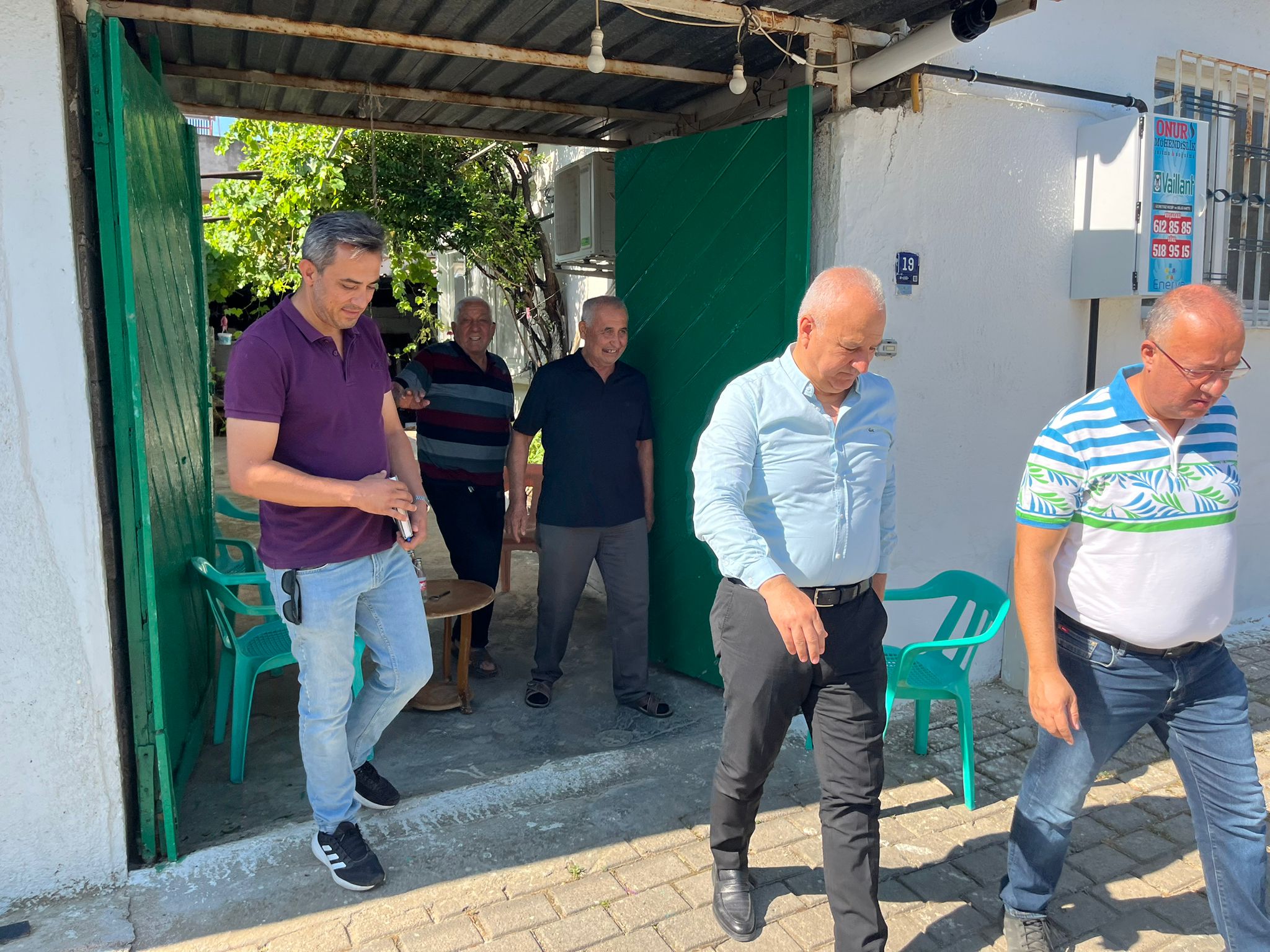 Başkan Mehmet Kivrak Cumhuri̇yet Mahallesi̇ Çevre Temi̇zli̇ği̇ Denetleme (4)
