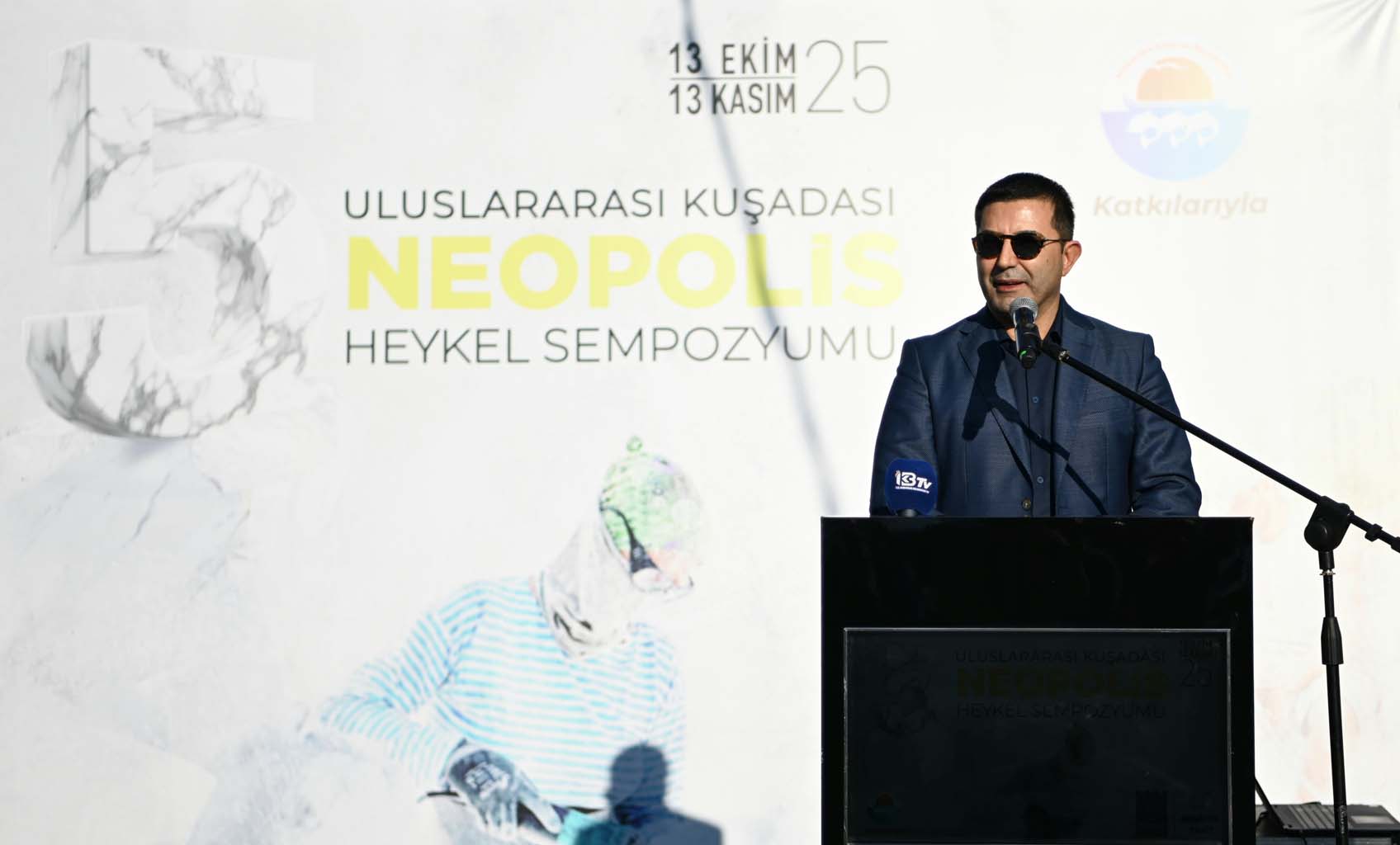 Kuşadası'nda Mermer Bloklar Adalet Temasıyla Yontuldu (3)