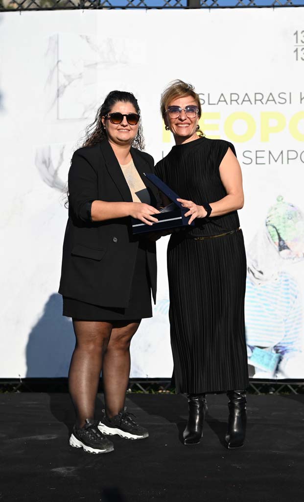 Kuşadası'nda Mermer Bloklar Adalet Temasıyla Yontuldu (4)