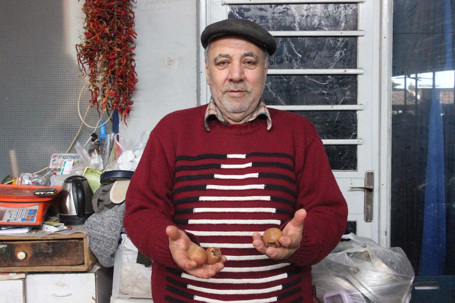 Aydın’da Şifa Kaynağı Tezgaha Çıktı, Doğal Çikolata Olarak Biliniyor (3) Kopya