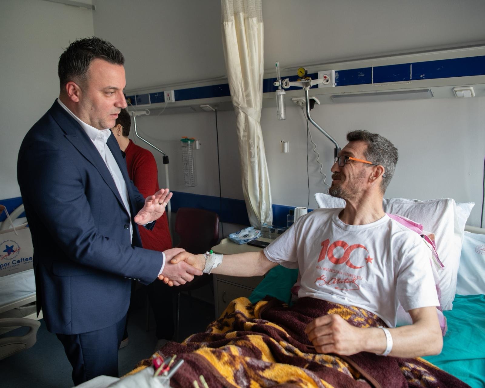 Başkan Vekili Tahsin Demirtaş’tan geçmiş olsun ziyareti