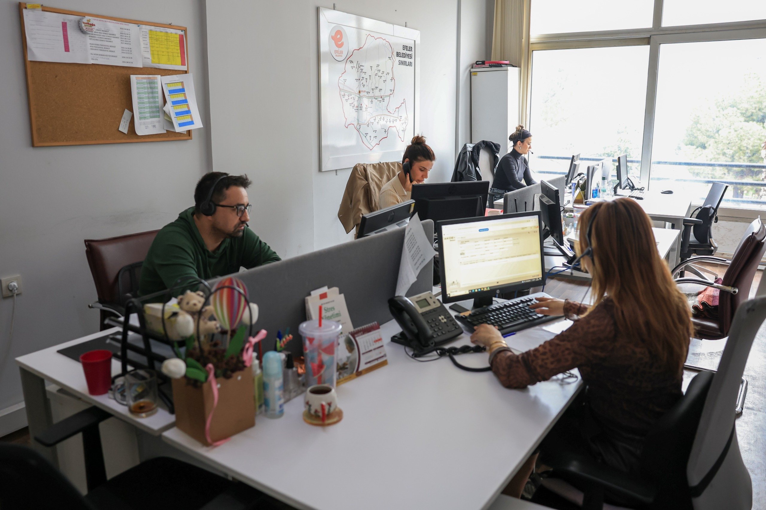 Efeler'den çözüm odaklı belediyecilik: Taleplerin yüzde 98’i sonuçlandı