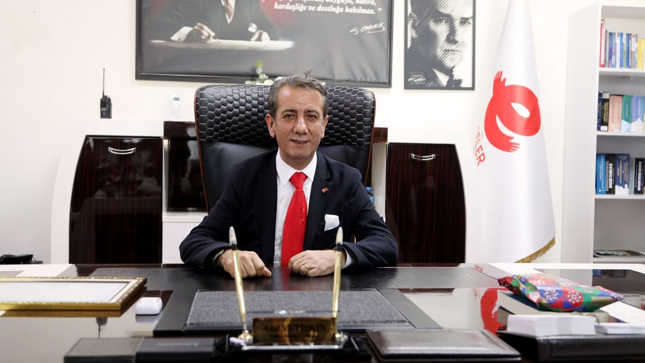 Başkan Yetişkin’den Cumhuriyet Bayramı mesajı: “Gurur, onur ve coşkuyla kutluyoruz”