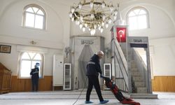 Aydın Büyükşehir Belediyesi camilerde temizlik çalışmalarını sürdürüyor