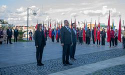 Kuşadası’nda 24 Kasım Öğretmenler Günü kutlandı