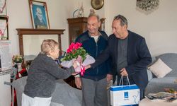 Kuşadası Belediyesi’nden engelli Osman amcaya anlamlı ziyaret