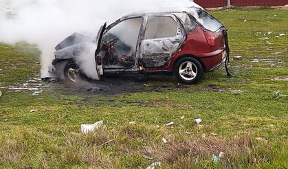 Nazilli’de bir kadın, tamir ettiremediği arabasını benzin dökerek yaktı