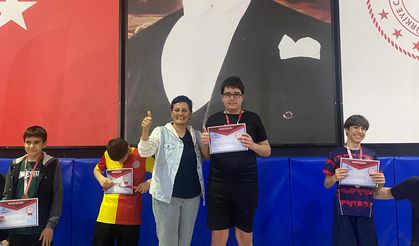 Aydın Büyükşehi̇r Beledi̇yesi̇ Oti̇zm Spor Merkezi̇ öğrenci̇leri̇ Türki̇ye şampi̇yonu oldu
