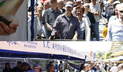 Kuşadalılar Ata tohumlarından üretilen fideler ile buluştu