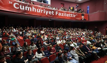 Başkan Çerçioğlu vatandaşları tiyatro ile buluşturdu