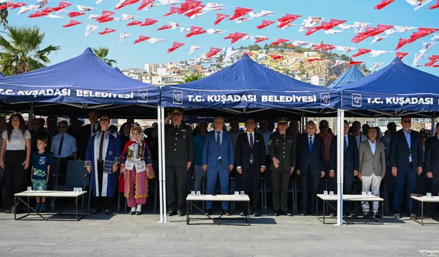 Kuşadası’nın düşman işgalinden kurtuluşunun 102’nci yılı coşkuyla kutlandı