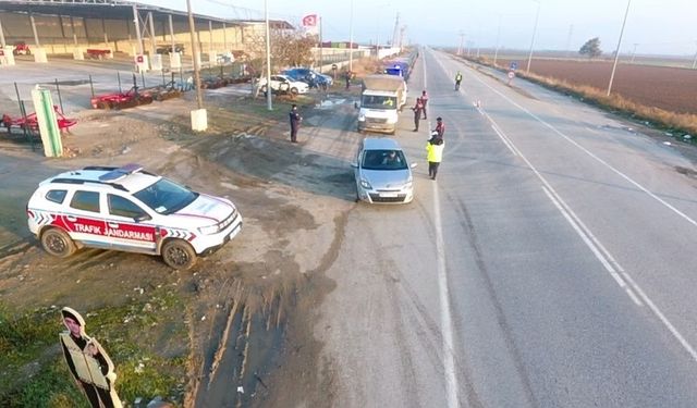 Koçarlı’da Jandarma’dan Sıcak Nokta uygulaması: 495 kişi sorgulandı