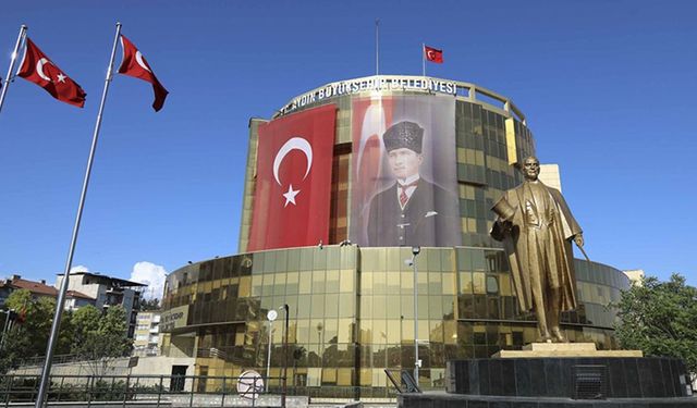 Aydın Büyükşehir’den Kuşadası hizmet binası açıklaması