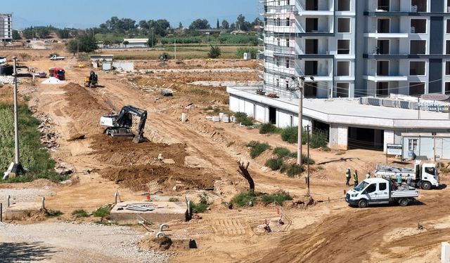 Büyükşehir'in yol yapım ve yenileme çalışmaları tüm hızıyla sürüyor
