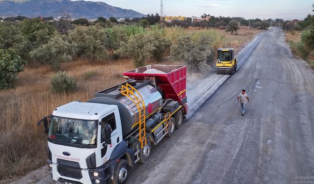 Başkan Yetişkin ile Efeler’in yolları yenileniyor