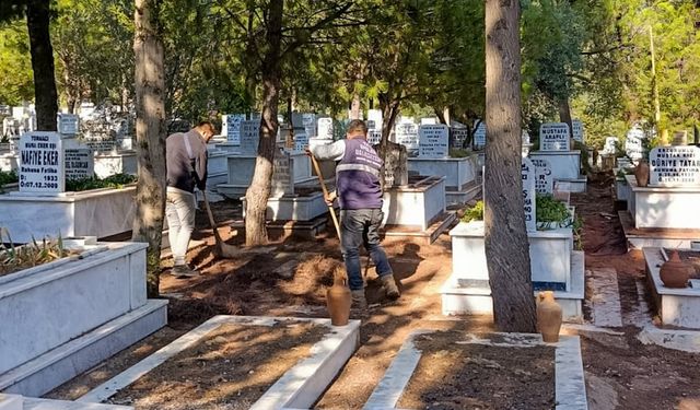 Vatandaş memnun, hizmet tam: Efeler Belediyesi mezarlıklarda örnek çalışmasını sürdürüyor