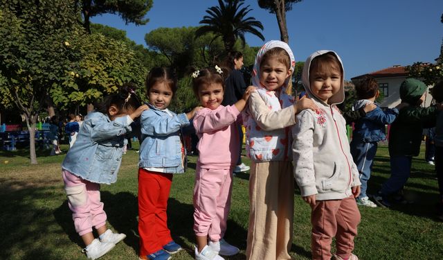 Başkan Çerçioğlu Aydınlı çocukların yanında