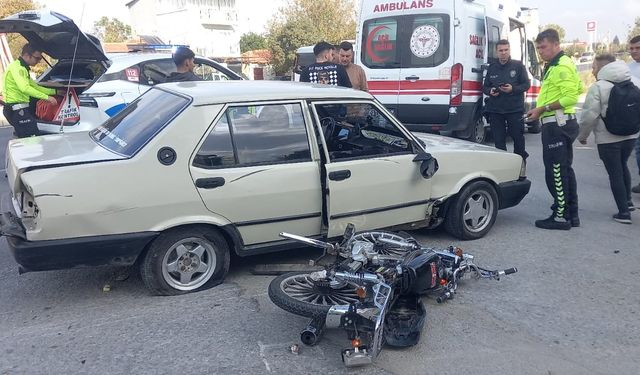 Hatalı sollama kaza getirdi: 2 yaralı