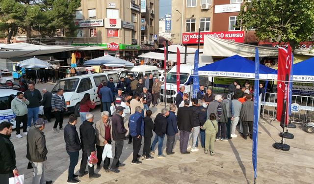 Ata tohumu fideleri Köşk’te vatandaşlara dağıtıldı