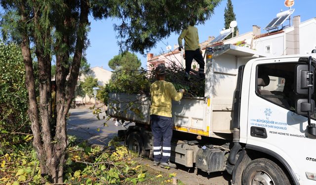Büyükşehir Belediyesi kentin dört bir yanında çalışmalarına devam ediyor