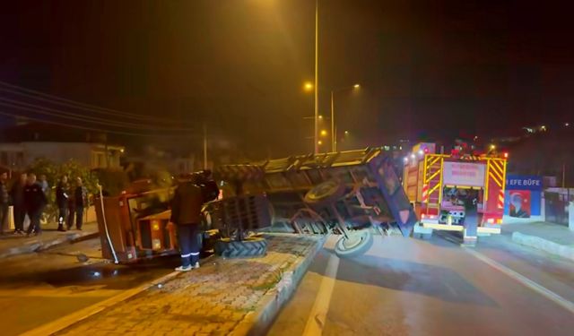 Traktör devrildi, 1 yaralı