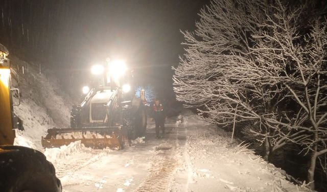 Başkan Çerçioğlu: Karla mücadele çalışmalarımız mesai mefhumu gözetmeksizin devam ediyor