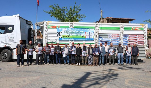 Başkan Çerçioğlu’ndan Germencik’te üreticilere yem desteği