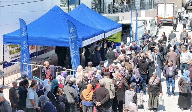 Binlerce fide Sultanhisar ve Buharkent’te vatandaşlarla buluştu