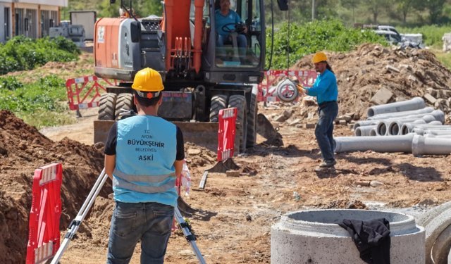 Büyükşehir'den Söke ve Efeler'e eş zamanlı yatırım