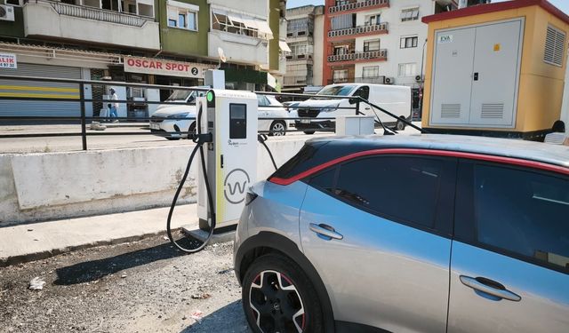 Efeler Belediyesi’nin elektrikli araç şarj istasyonları hizmette