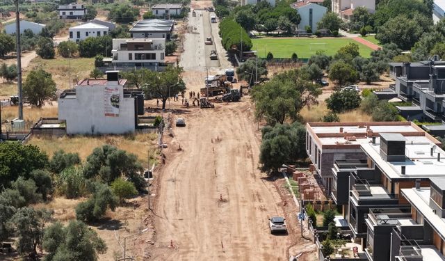 Büyükşehir'den Efeler’de yol yapım çalışması
