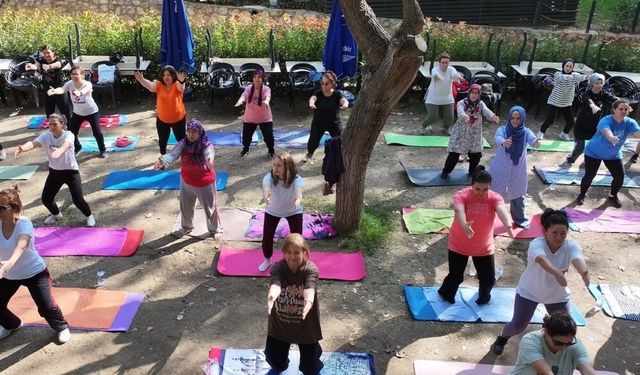 Başkan Yetişkin'den davet: Efeler’de yoga akşamı