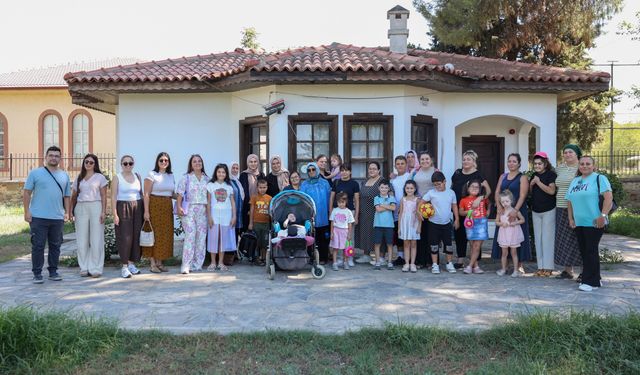 Efeler’in özel öğrencilerinden anlamlı ziyaret