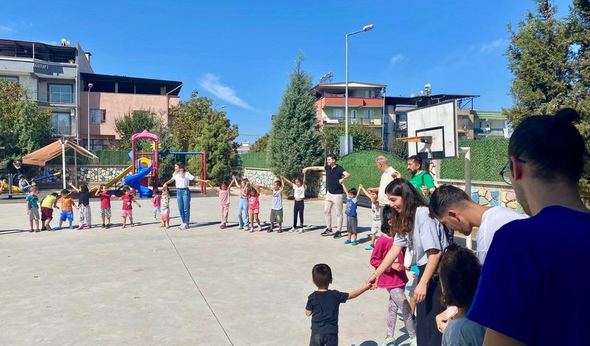 Hakemlerden çocuk evlerine anlamlı ziyaret