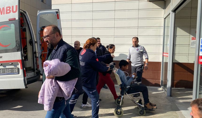 Aydın'da 16 öğrenci 'gıda zehirlenmesi' şüphesiyle hastaneye kaldırıldı