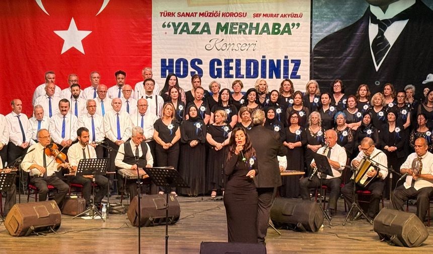 Başkan Çerçi̇oğlu sevilen şarkıları Aydınlılar i̇le buluşturdu
