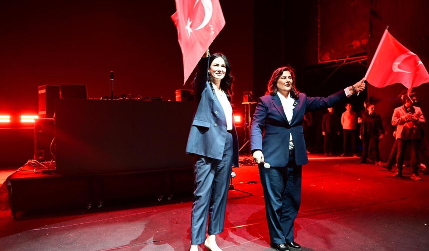 Aydınfest'in son gününde 60 binden fazla Aydınlı coşkuyu birlikte yaşadı