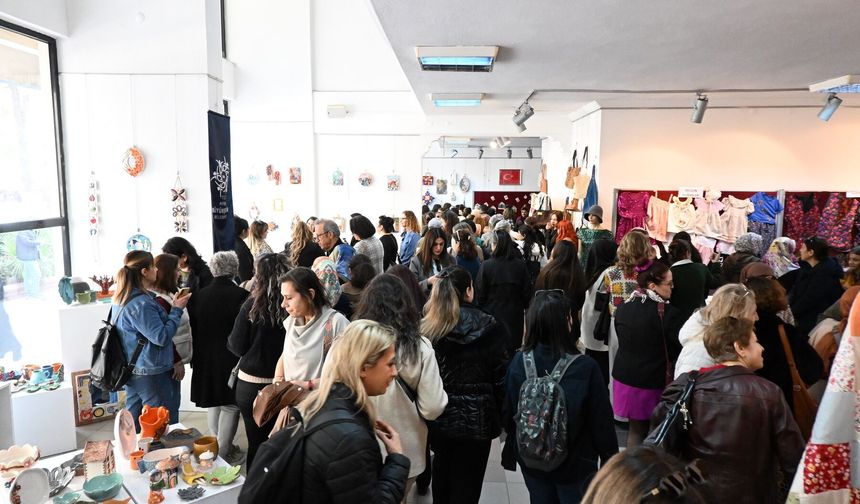 Başkan Çerçioğlu’ndan 8 Mart Dünya Kadınlar Günü’nde “Kadının İzi” sergisi