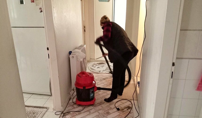 Başkan Yetişkin, EFESYA ekipleriyle hanelere konuk oldu