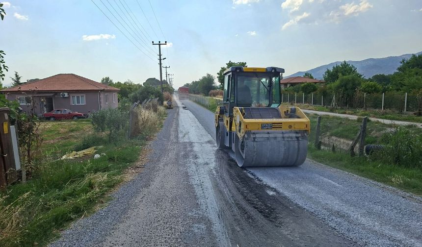 Vatandaşların daha güvenli, konforlu ve kesintisiz bir ulaşıma kavuşması amacıyla başlatılan çalışmalar, bölge sakinleri
