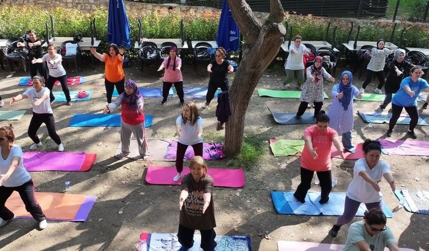 Başkan Yetişkin'den davet: Efeler’de yoga akşamı